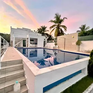 Diamantes House De Taperapuan Casa de Férias
